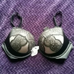 Bombshell bra